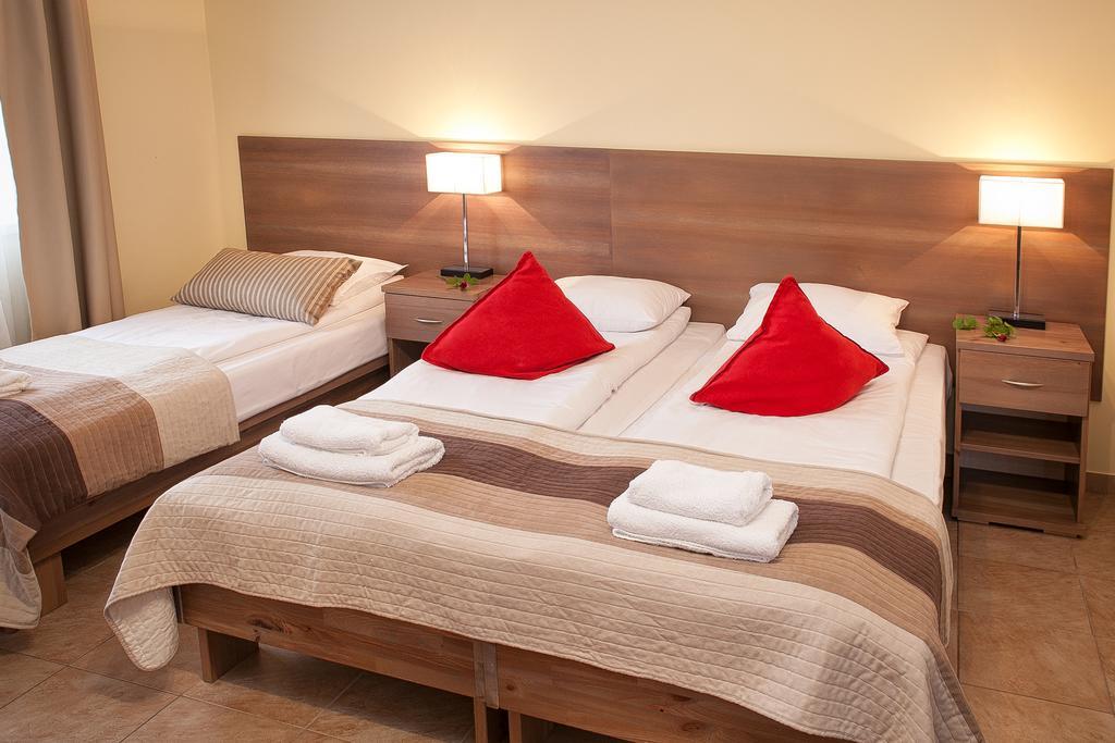 Planeta Hotel 梅尔诺 外观 照片