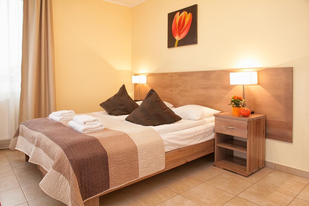 Planeta Hotel 梅尔诺 外观 照片